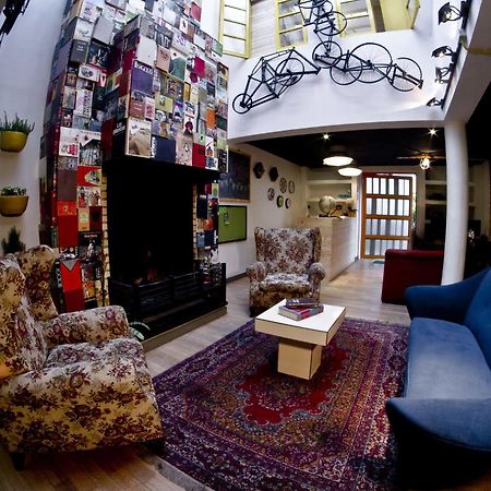 12:12 Hostels Bogota Exterior photo