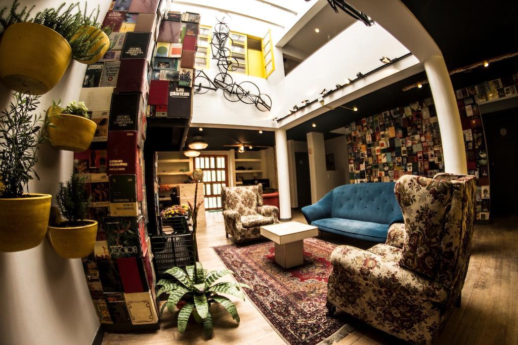 12:12 Hostels Bogota Exterior photo